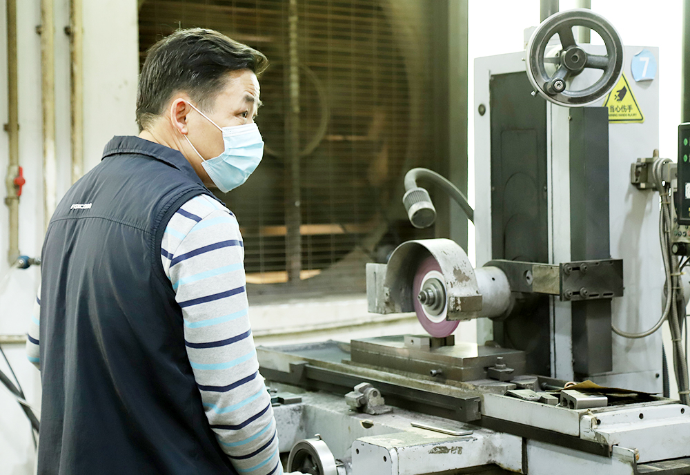 廠(chǎng)房(fáng)直拍(pāi)